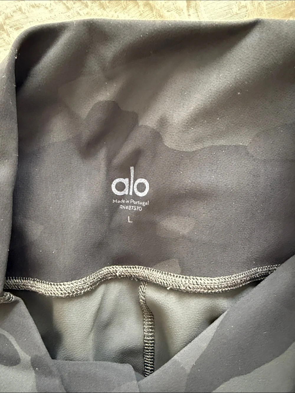 ALO Yoga soft stretchy